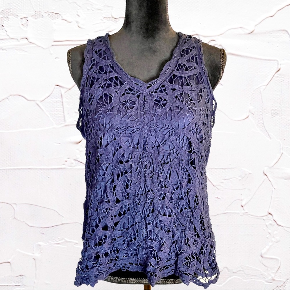Women’s Vneck Tank Top